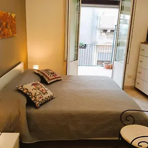 https://la-terrazza-ursino.catania-hotels.net