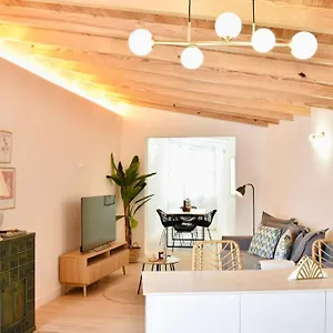 https://nuevo-apartamento-en-la-laguna.in-canary-islands.com