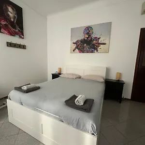 https://appartamento-matteo-centrale.italymilanhotels.net